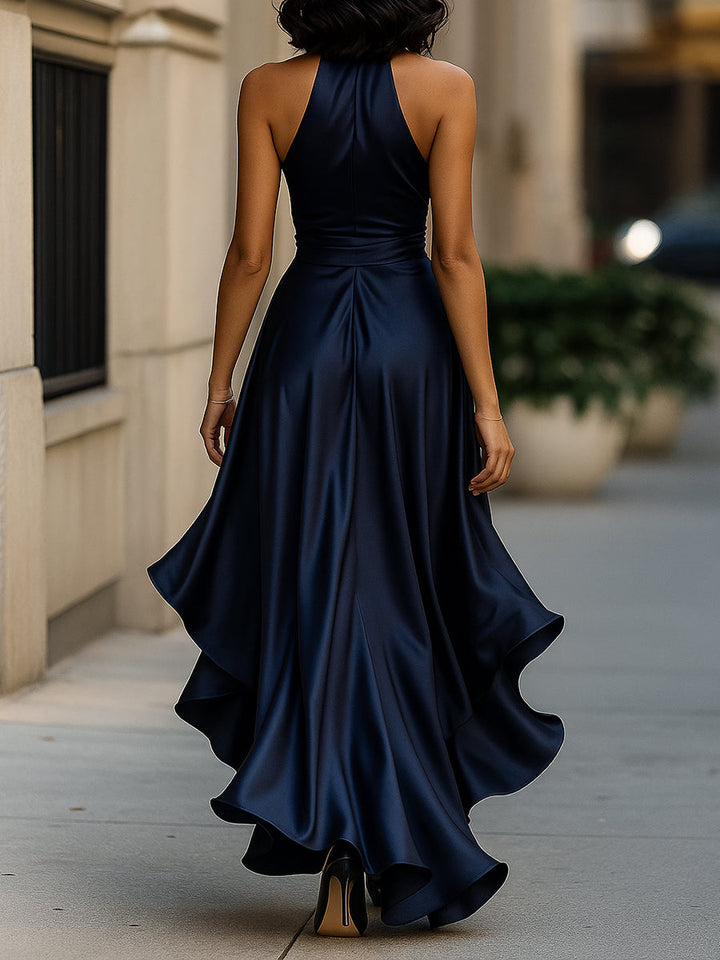 Mitternachts-Eleganz Satin Halter Rüschenkleid