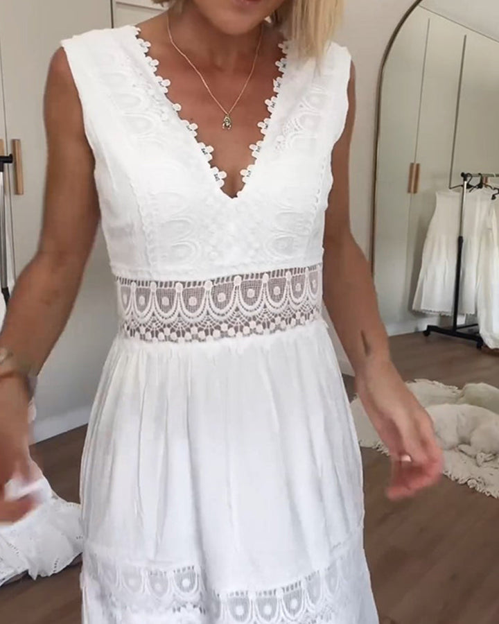 Aurélie™ | Elegantes Spitzenkleid mit V-Ausschnitt