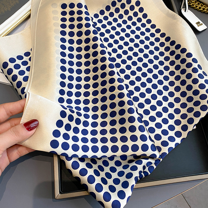 Assia Foulard (100% Silk - 68cm)